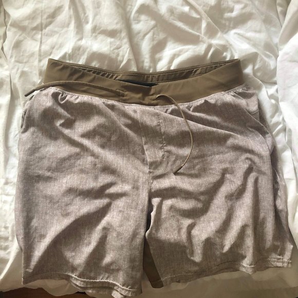 lululemon athletica Other - lululemon brown T.H.E shorts, size L, 7in inseam